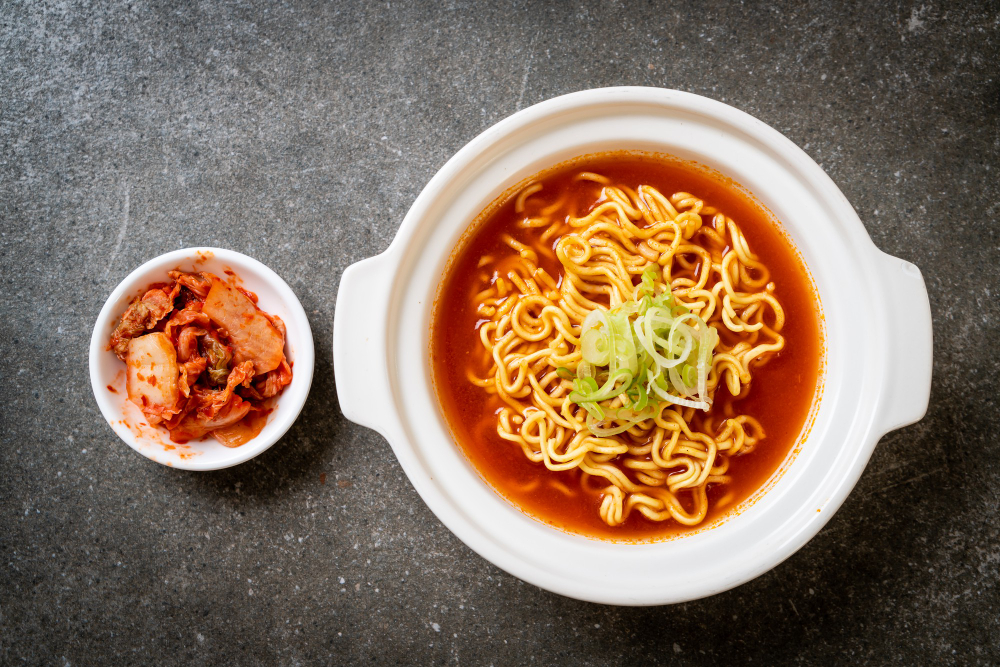 South Korea's food industry grows by leaps and bounds: ramen and kimchi exports reach new records